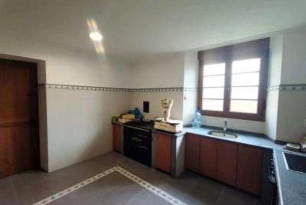 Casa independiente en calle Santa Rita