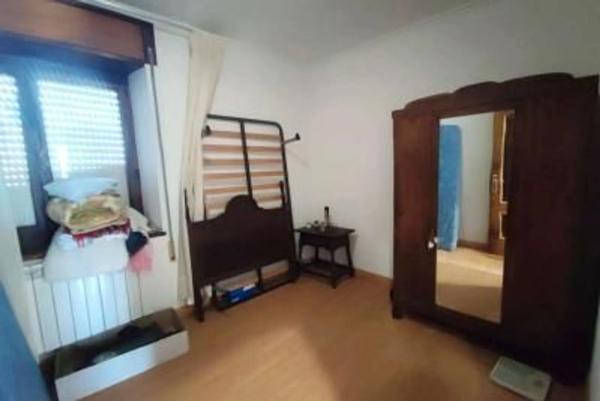 Casa independiente en calle Santa Rita