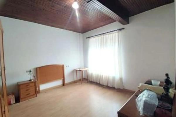 Casa independiente en calle Santa Rita