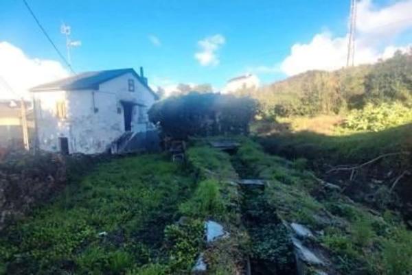 Casa independiente en calle Estebanda