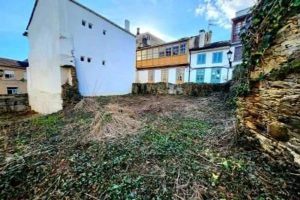 Casa independiente en plaza Cruzader