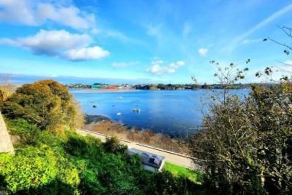 Casa independiente en plaza Cruzader