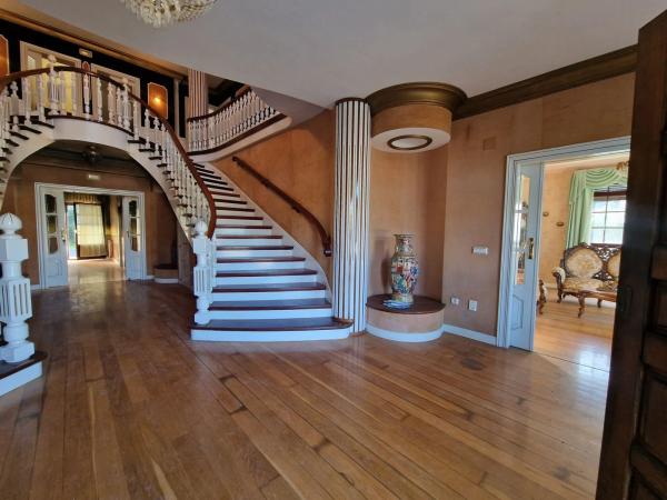 Casa independiente en avenida Navia Asturias