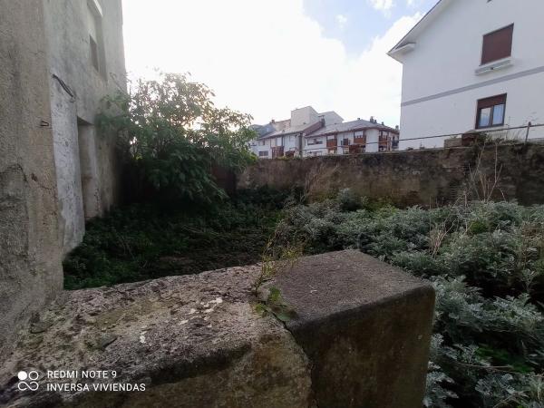 Casa independiente en calle Santa Rosa