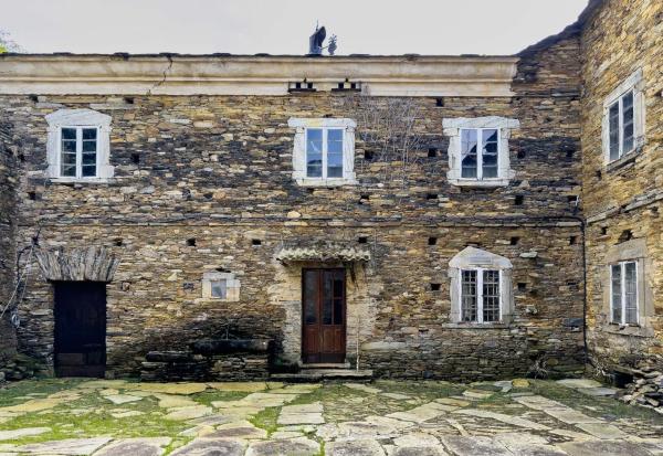 Palacio en Caserio Vijande