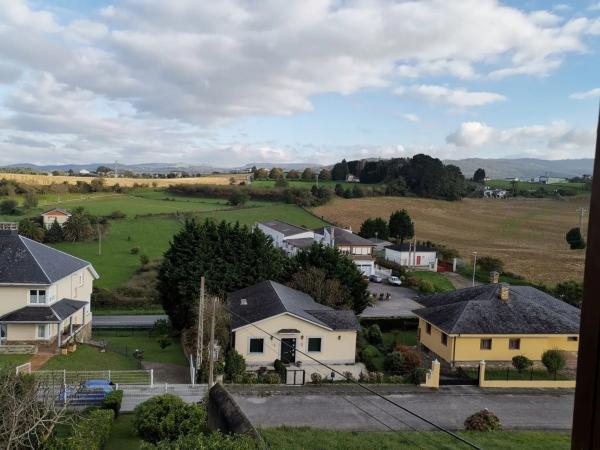 Casa independiente en avenida Carlos Conde, 11