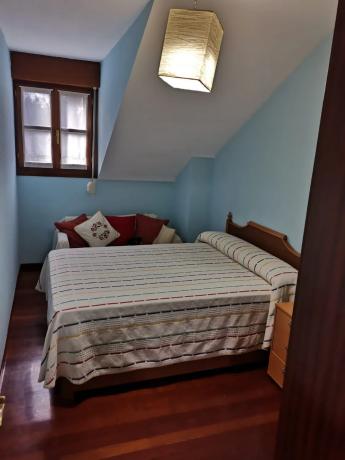 Casa independiente en avenida Carlos Conde, 11