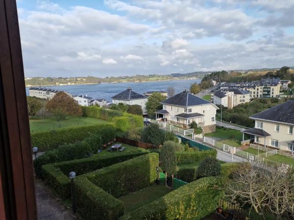 Casa independiente en avenida Carlos Conde, 11