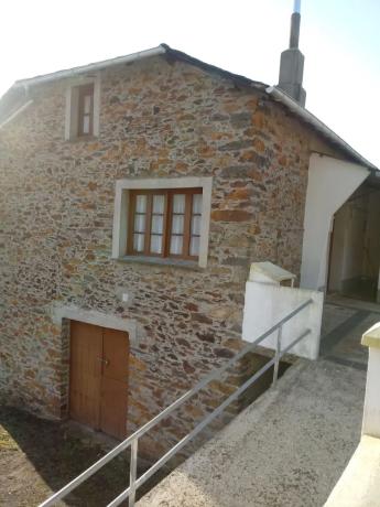 Casa de pueblo en calle Los Lagos s/n