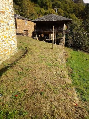 Casa de pueblo en calle Los Lagos s/n