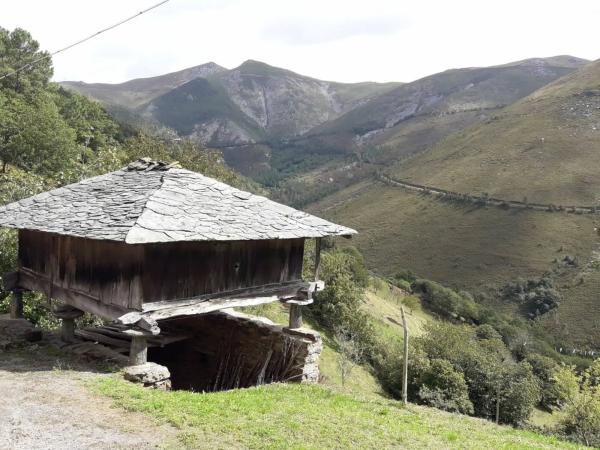 Casa de pueblo en calle Los Lagos s/n