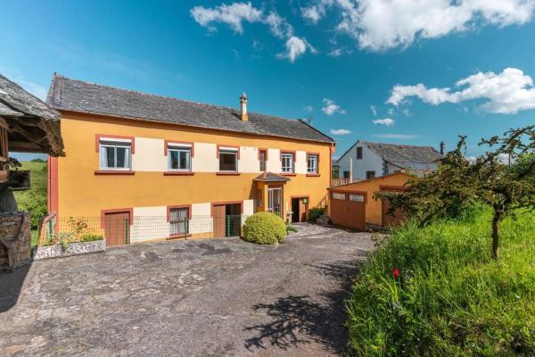 Casa independiente en carretera As-12, 23