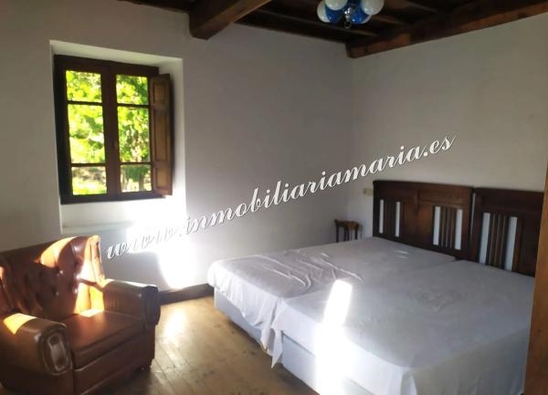 Caserón en Bustelo s/n