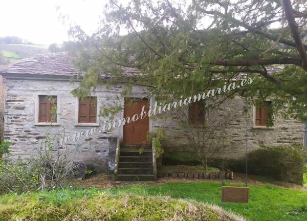 Caserón en Bustelo s/n