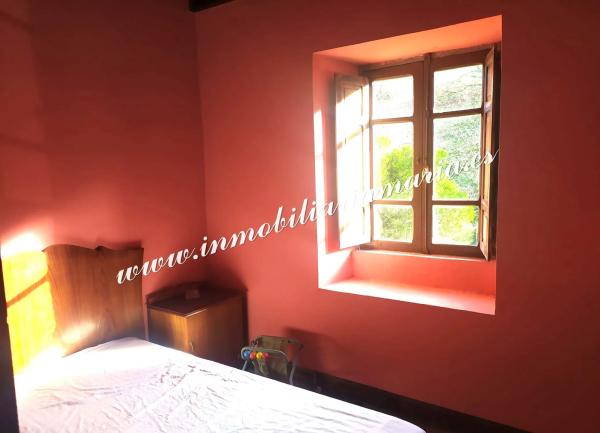 Caserón en Bustelo s/n