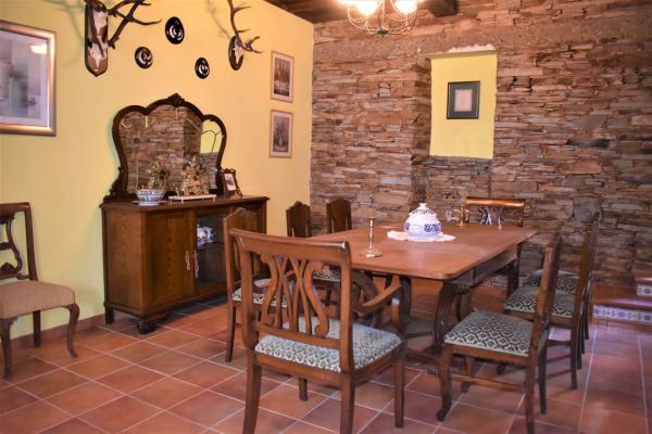 Casa independiente en Barrio Regada