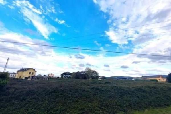 Casa independiente en avenida Serantes