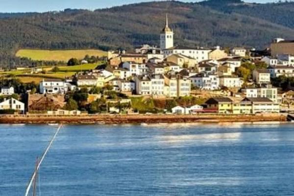 Casa independiente en avenida Serantes