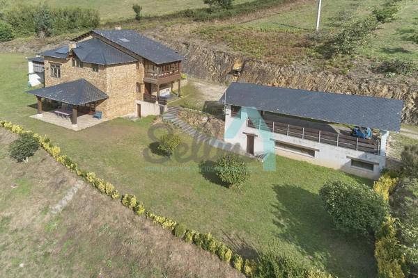 Casa independiente en Lugar Fojas