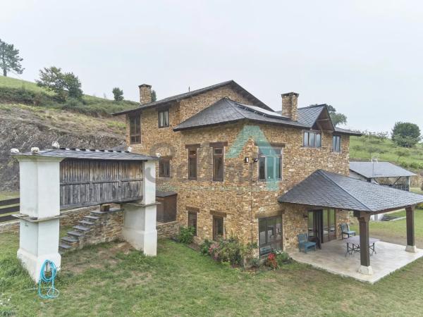 Casa independiente en Lugar Fojas