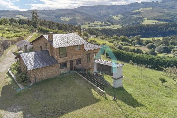 Casa independiente en Lugar Fojas
