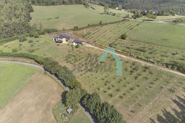 Casa independiente en Lugar Fojas