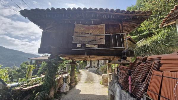 Casa de pueblo en Cs Rotura La, 2