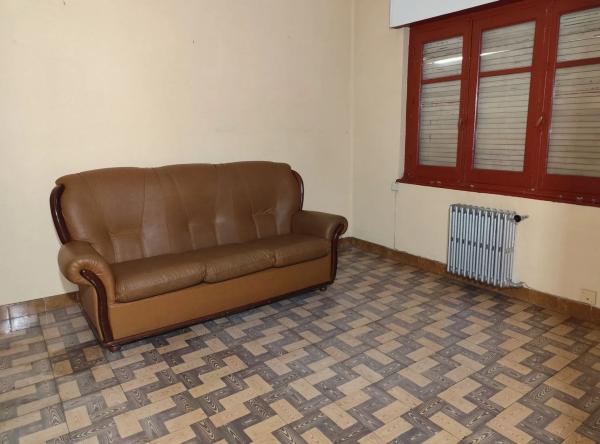 Casa independiente en avenida del Principado, 48