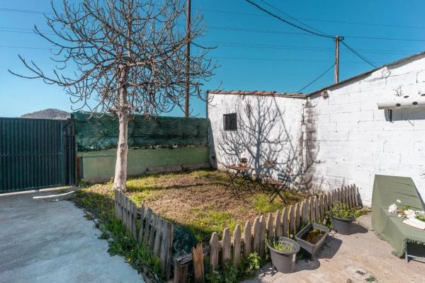 Casa independiente en calle el Campón, 15 -19