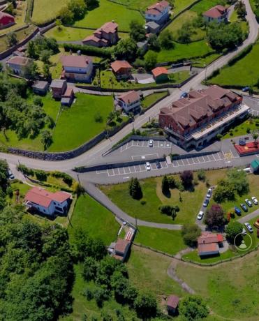 Casa de pueblo en Canzana, 1