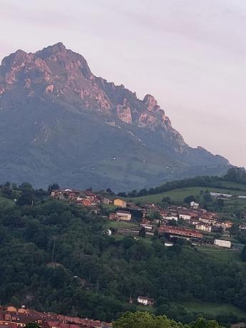 Casa de pueblo en Canzana, 1