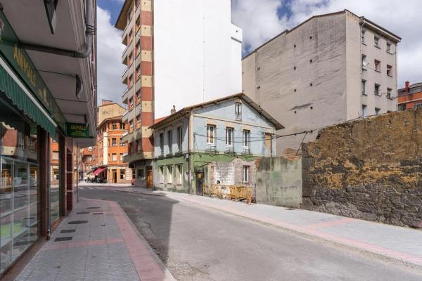 Casa independiente en calle Cervantes, 4
