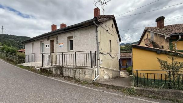 Casa independiente en La Felguera - Les Piezas, 102 -124