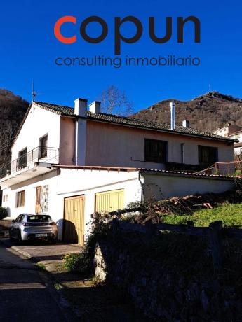 Casa independiente en Barrio, 1