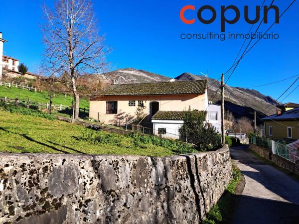 Casa independiente en Barrio, 1