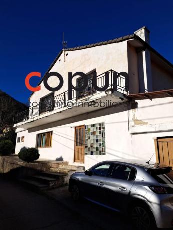 Casa independiente en Barrio, 1