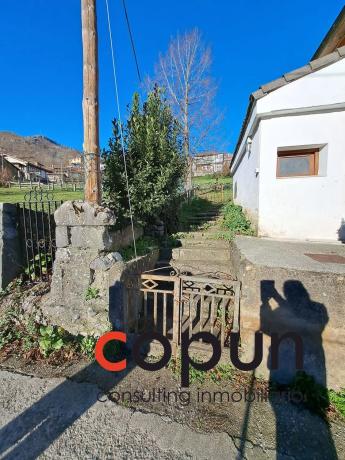 Casa independiente en Barrio, 1