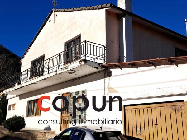 Casa independiente en Barrio, 1