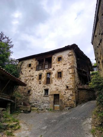 Casa de pueblo en Abantru, 60