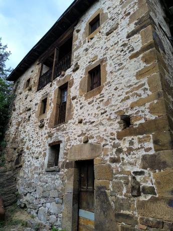 Casa de pueblo en Abantru, 60