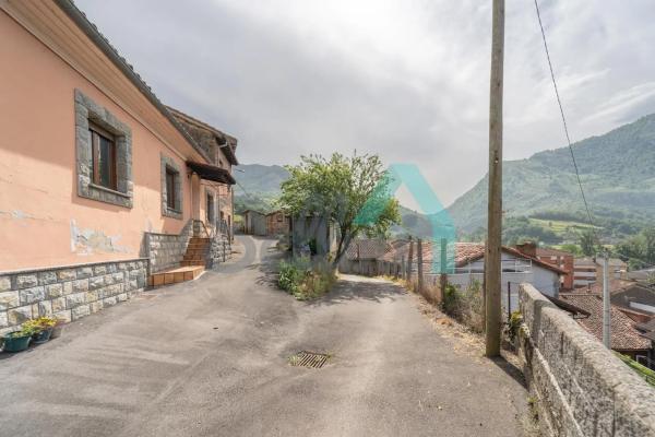 Casa independiente en Lugar Condado