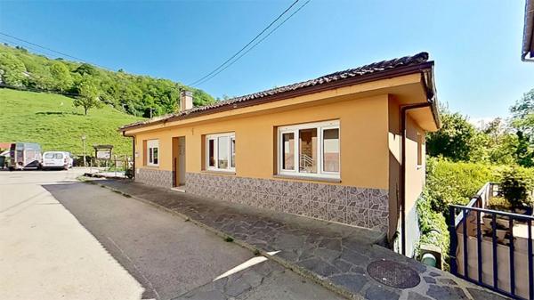 Casa independiente en Vía