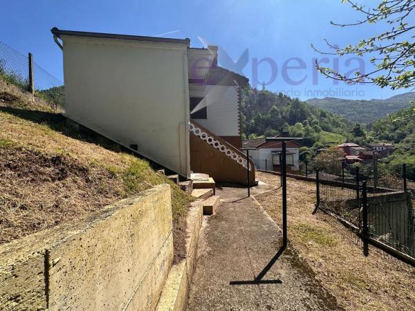 Casa independiente en calle Rio Silvestre