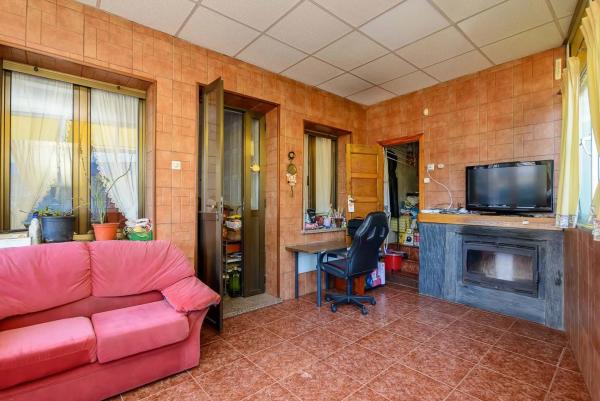 Casa independiente en calle de Higinio Carrocera, 2