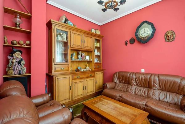 Casa independiente en calle de Higinio Carrocera, 2