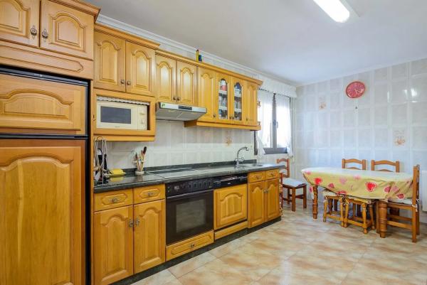 Casa independiente en calle de Higinio Carrocera, 2