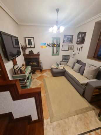 Casa de pueblo en As-391