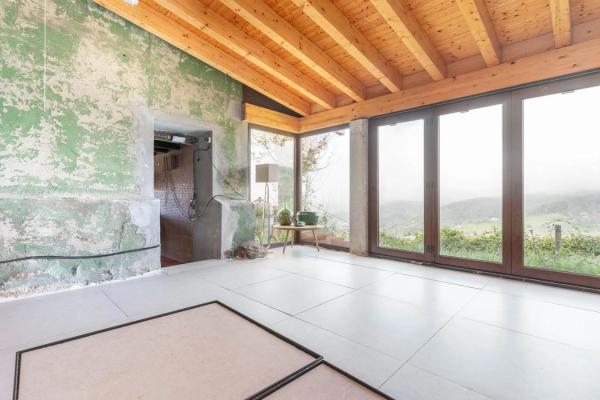 Casa independiente en Vía, 3