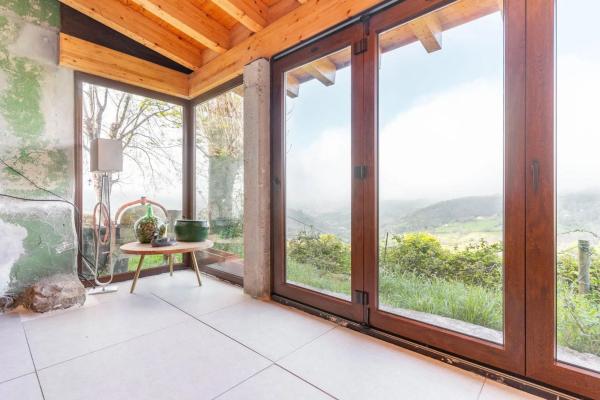 Casa independiente en Vía, 3