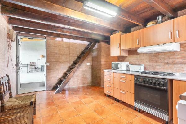 Casa independiente en Vía, 3